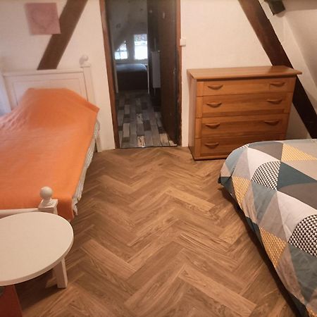 Chaumiere Du Chateau D'O Et Sa Mini Ferme ,Gite 21Couchages Goupil-Othon Bagian luar foto